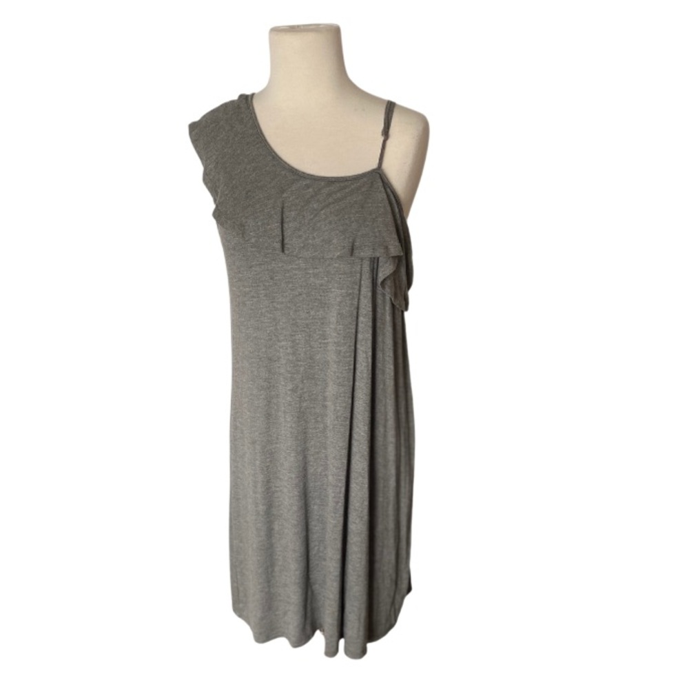 One shoulder dress